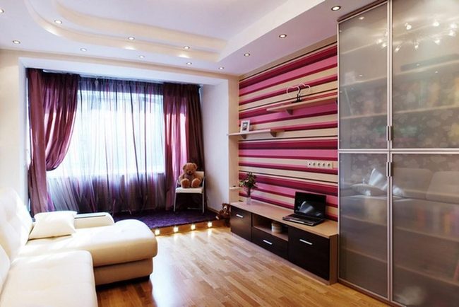 Deep Purple Curtains, Striped Walls