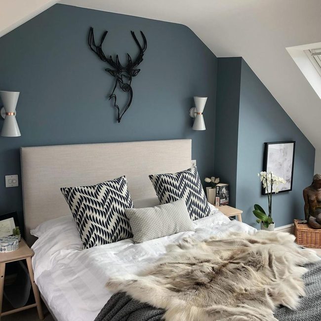 Deep Blue Attic Retreat