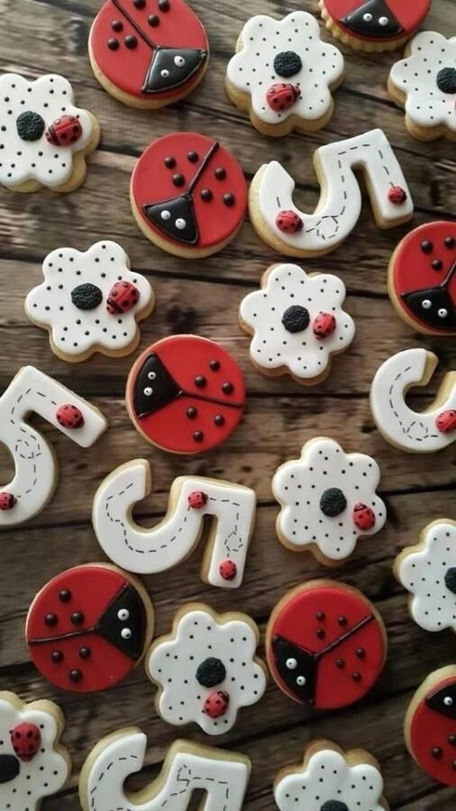 Red Icing Ladybug Cookies