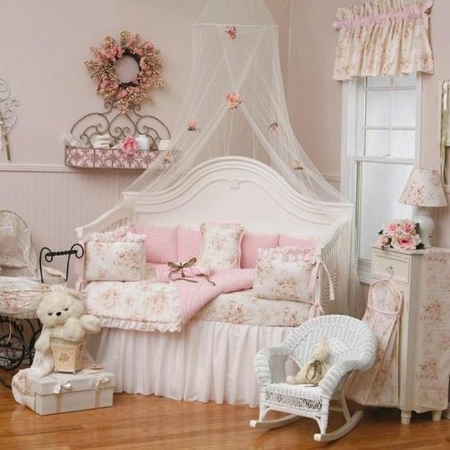 Floral Canopy Bedroom Pink