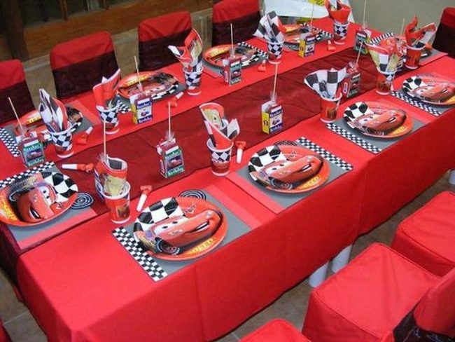 Red Checkered Racing Table