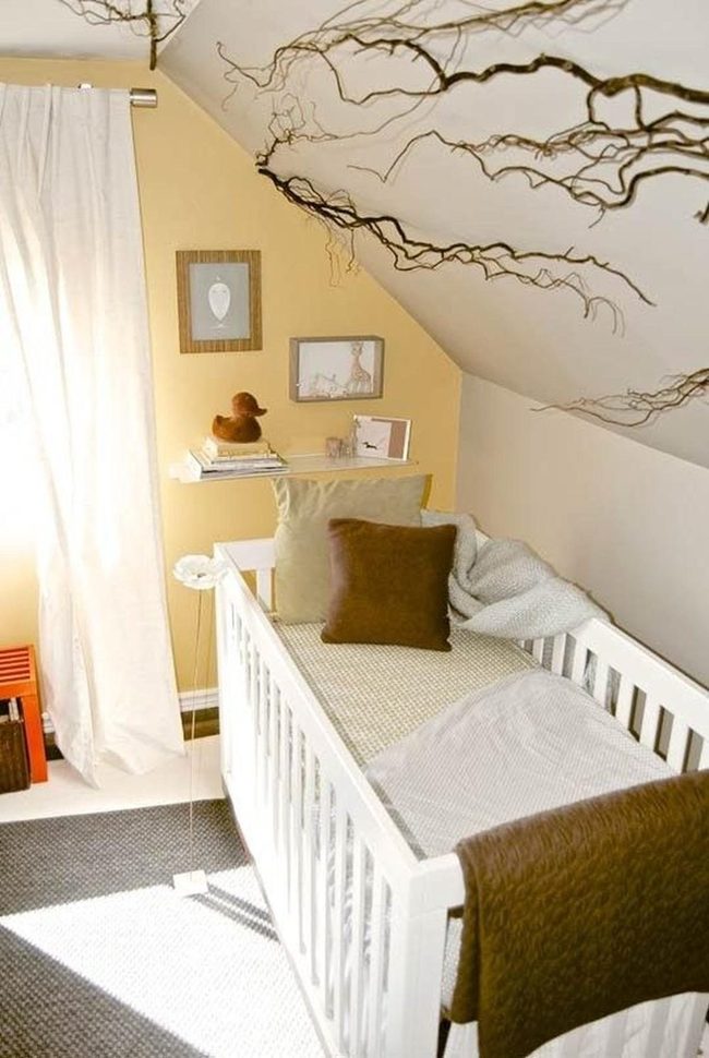 White Crib, Yellow Walls, Nature