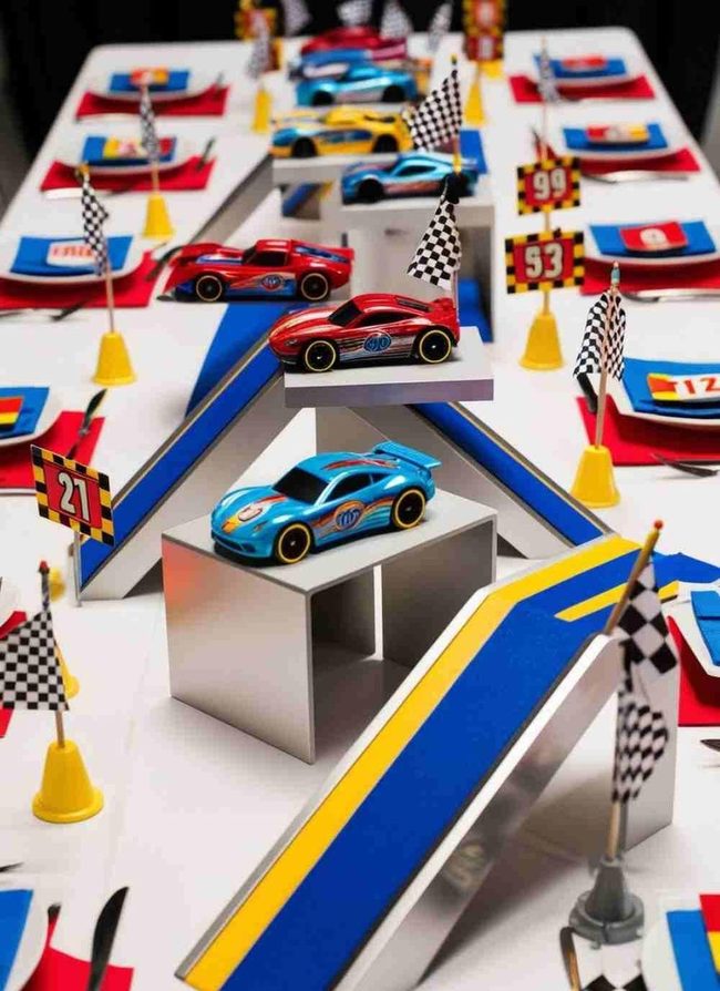 Hot Wheels Racing Table Centerpieces