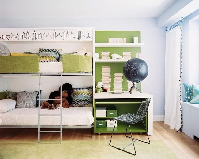 Green Walls, Focused Young Minds