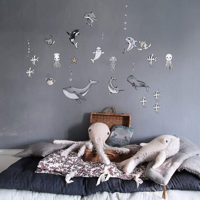 Gray Walls, Ocean Creatures
