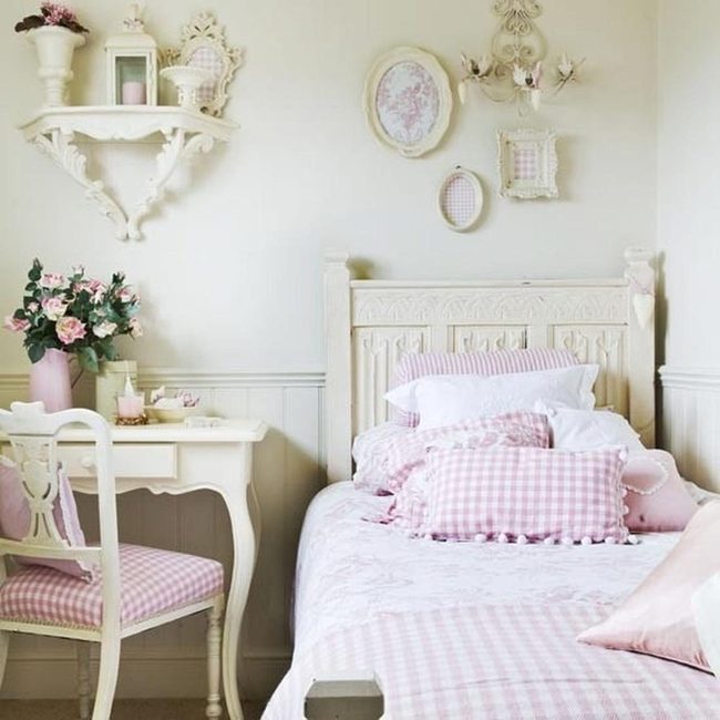 Cream Bedroom, Pink Accents