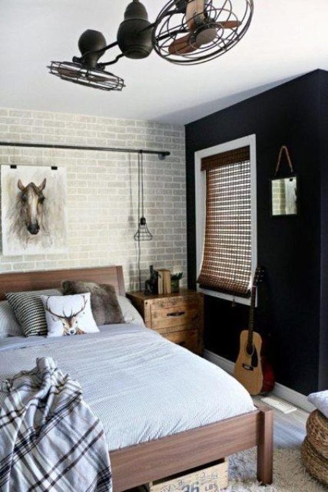 Dark Walls, Light Brick, Personality