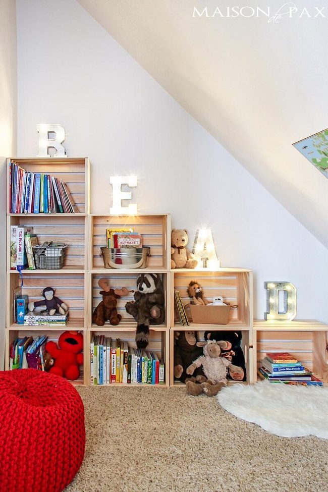 Colorful Books, Big Name Display