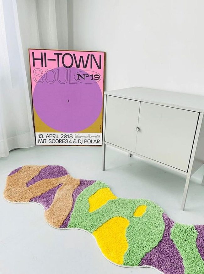 White Space Geometric Pops