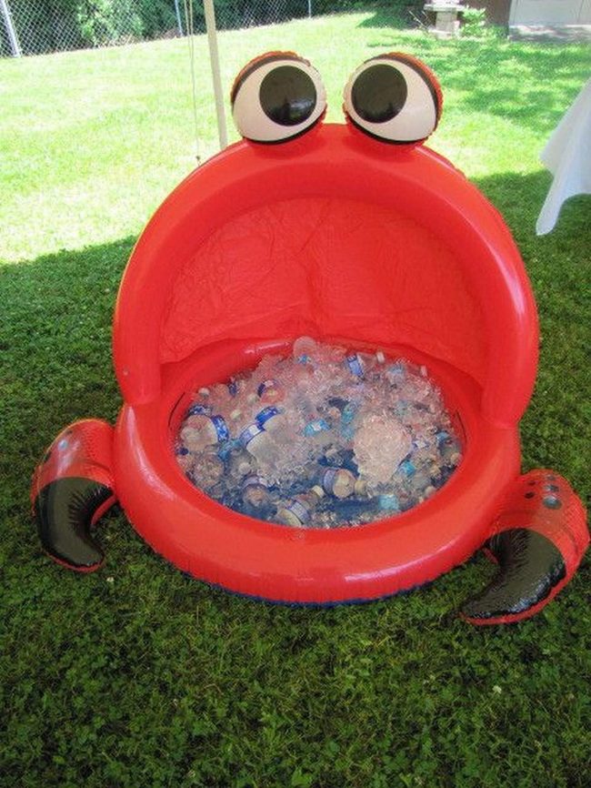 Red Crab Cooler Station