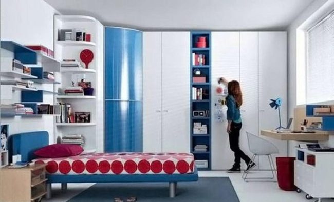 Red Polka Dots, Blue Storage Pops