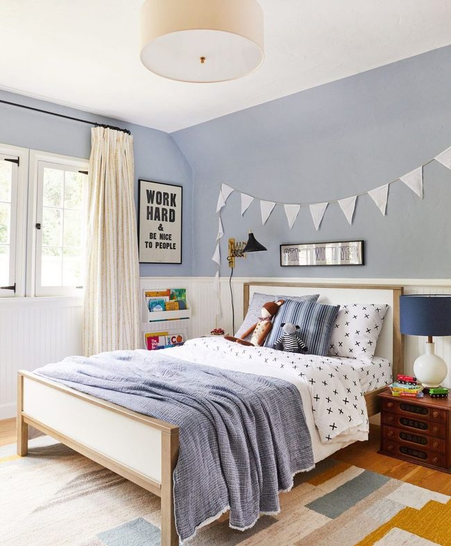 Full-Size Bed Grows With Child