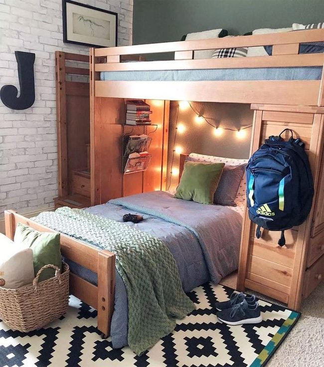 Angular Wood Bunk Maximizes Teen Space