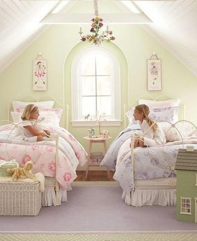 Mint Twin Bedroom With Floral Chandelier