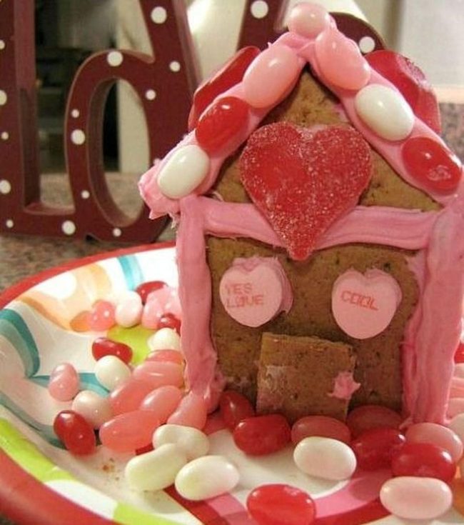 Pink Icing Gingerbread Romance
