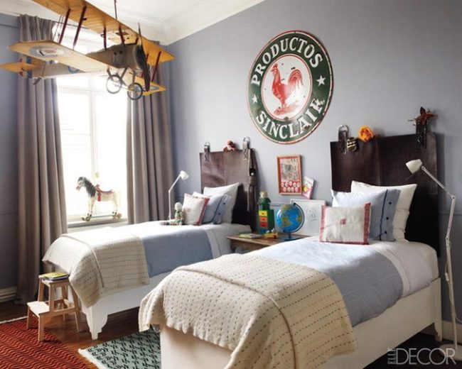 Dark Wood Twin Beds With Red Rooster