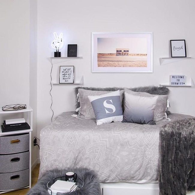 Soft Gray Bedroom Sanctuary