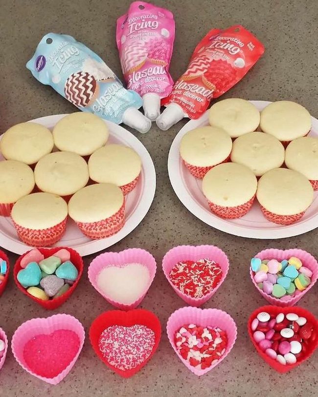 Red Cupcake Decorating Station