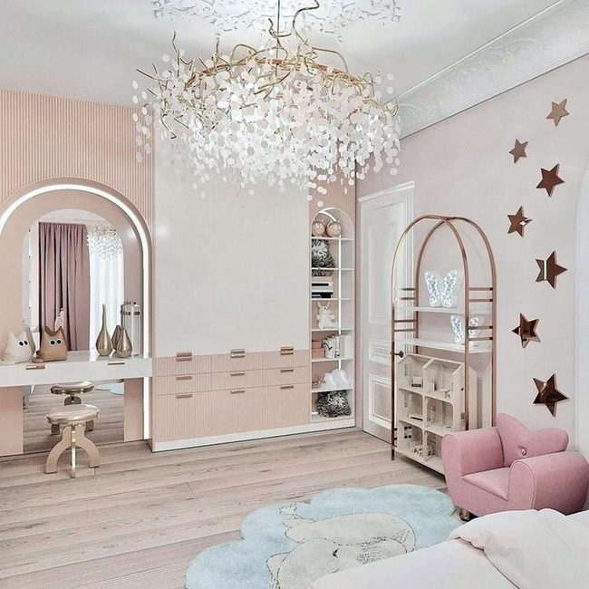Gold-Leafed Ceiling Statement