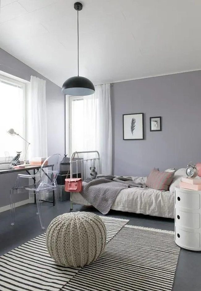 Purple Walls, Knitted Comfort