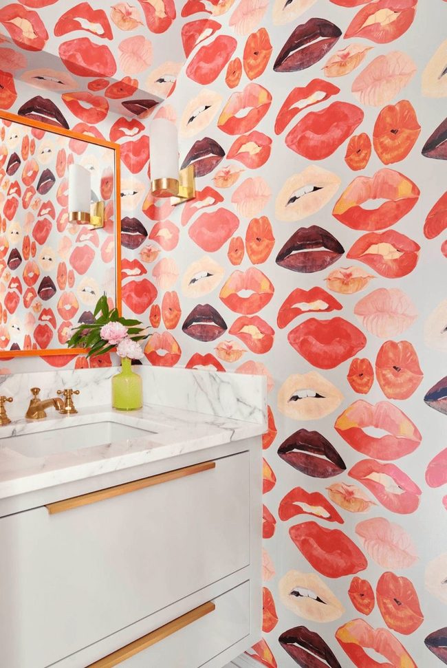 Pink Lip Print Marble Bathroom