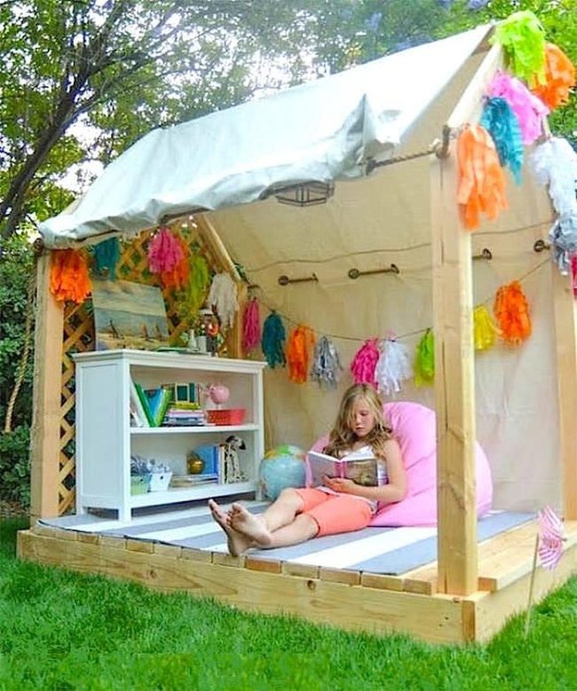 Tassel Canopy Reading Nook