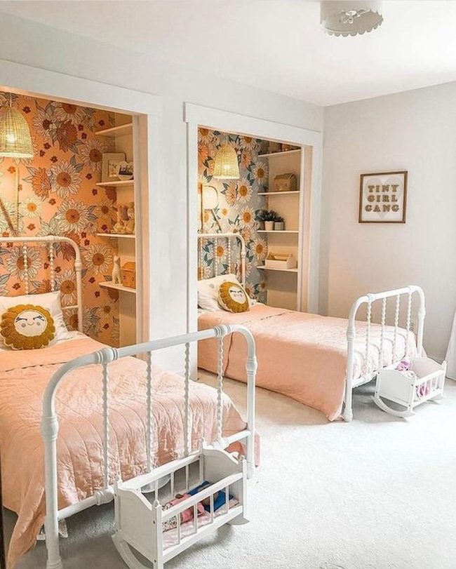Peach Beds, Sunflower Dreams