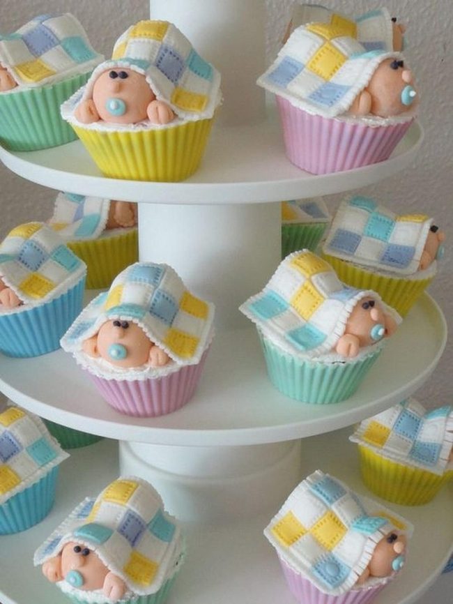 Pastel Fondant Babies On Cupcakes