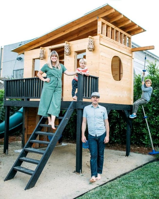 Elevated Wooden Treehouse Escape