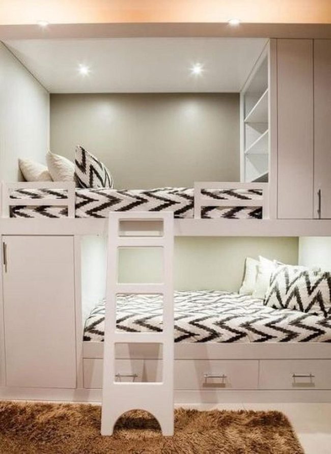 White Wood Bunk Beds With Zigzag Patterns