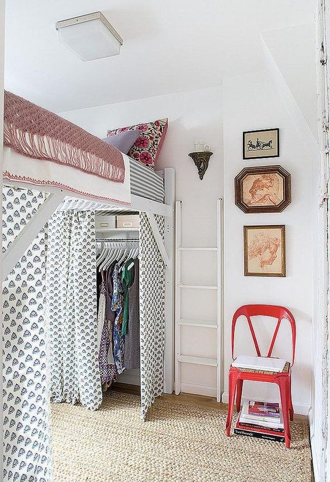 Loft Bed Blue Striped Escape
