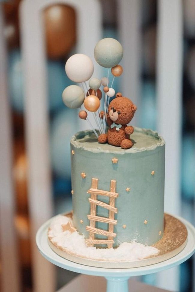 Green Cloud Cake With Golden Stars