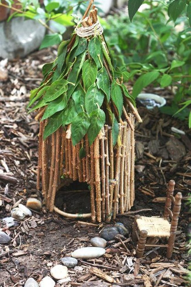 Twig Cottage For Tiny Explorers