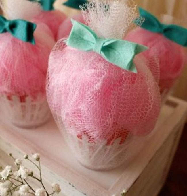 Pink Mesh Candies Green Bows
