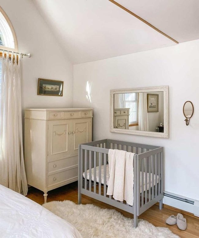Angled Walls, Antique Character