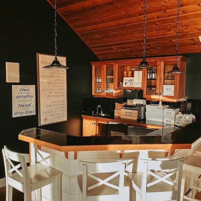 Black Countertop Modern Farmhouse