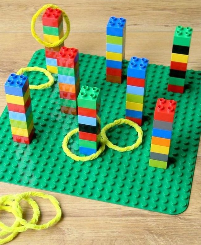 Colorful Blocks With Yarn Rings
