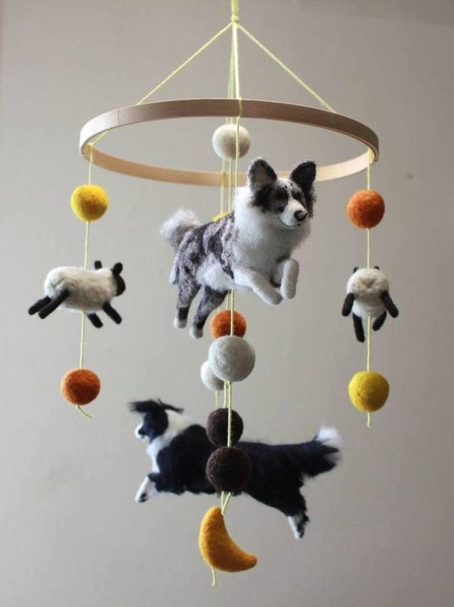 Felt Animals And Colorful Balls Mobile