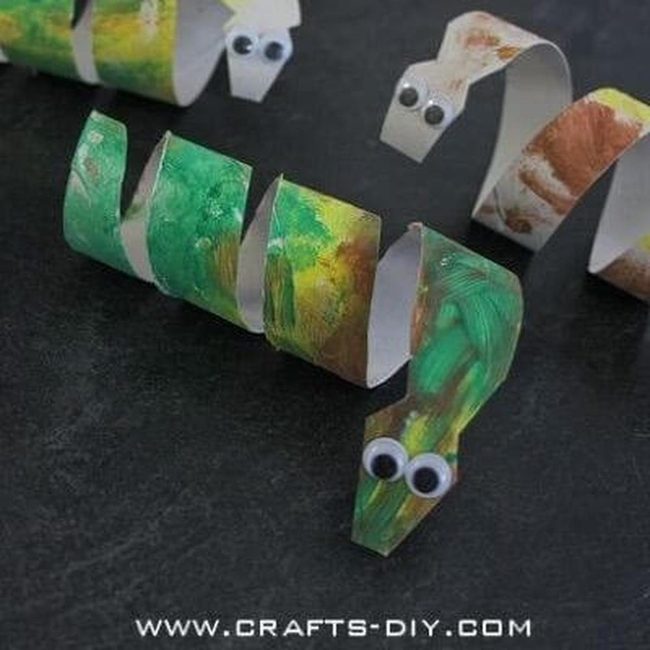 Green-Brown Paper Snake Craft