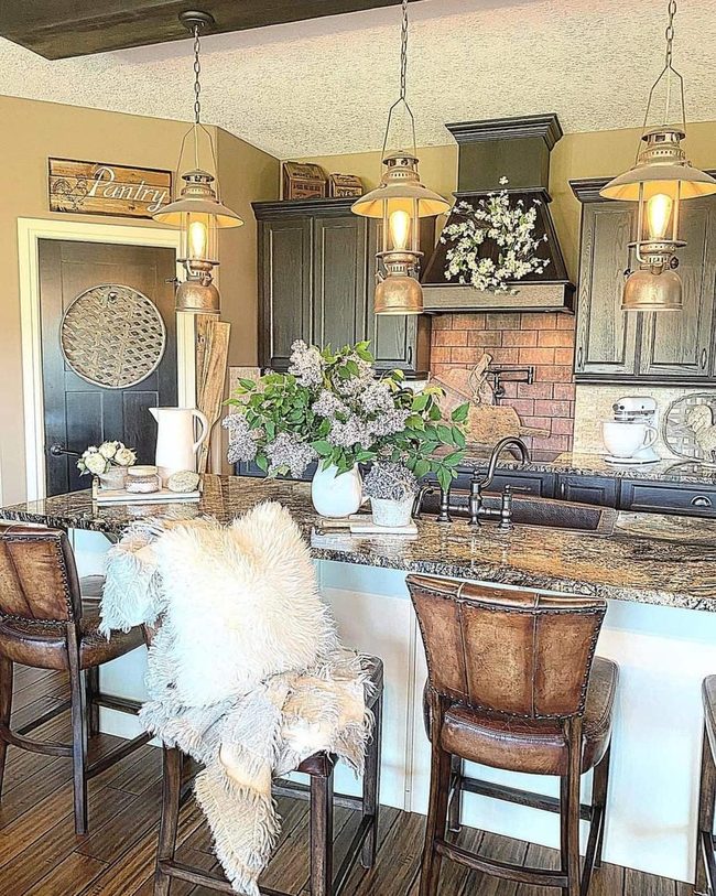 Gold Granite Kitchen Elegance