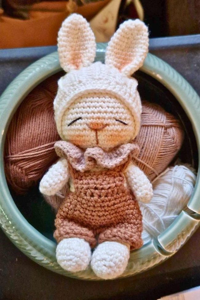 Blush Cheek Crochet Bunny Pattern