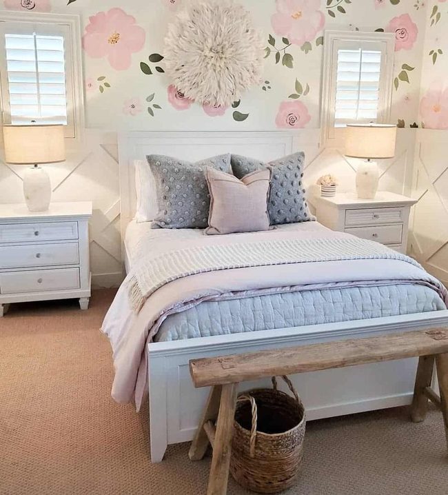 Wooden Sawhorse Bed Bench