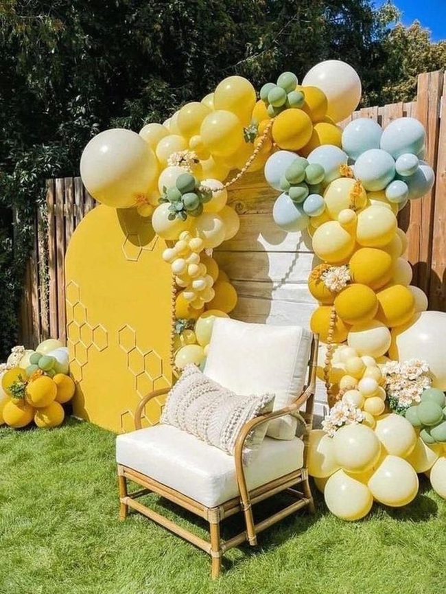 Yellow Balloons, Green Grass Ceremony