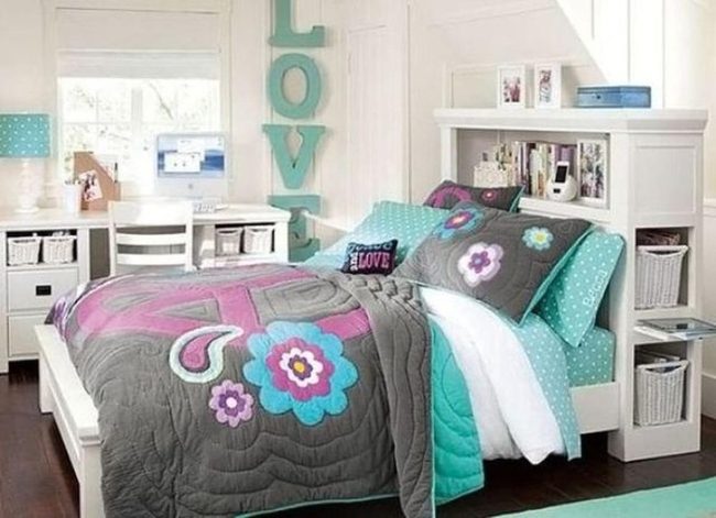 Floral Quilt Brightens Minimal Bedroom