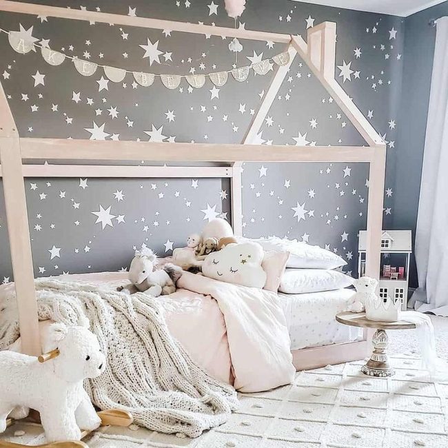 White Stars, Gray Sanctuary