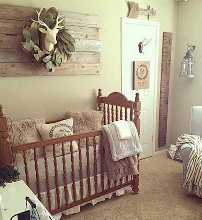 Deer Head Nursery Beige Simplicity