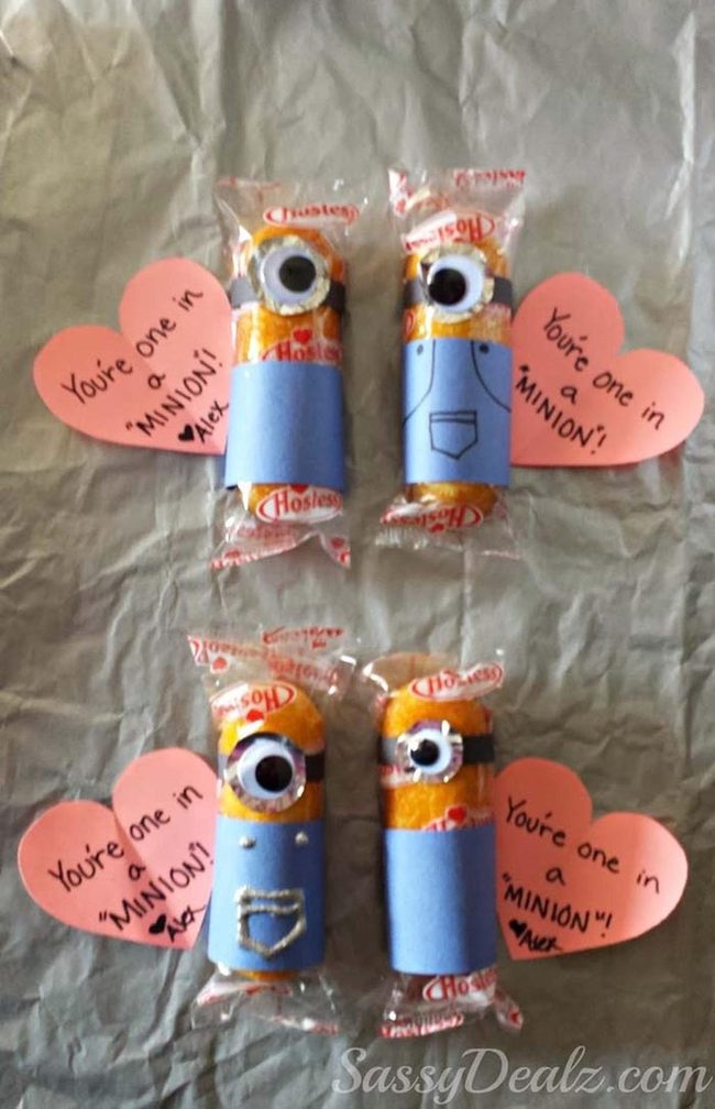 Blue Overall Twinkie Minions