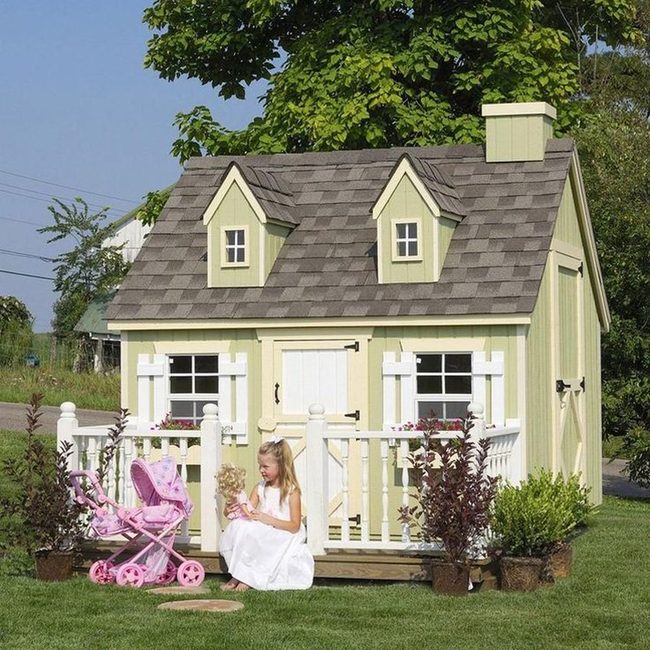 Yellow Playhouse, Child'S Dream