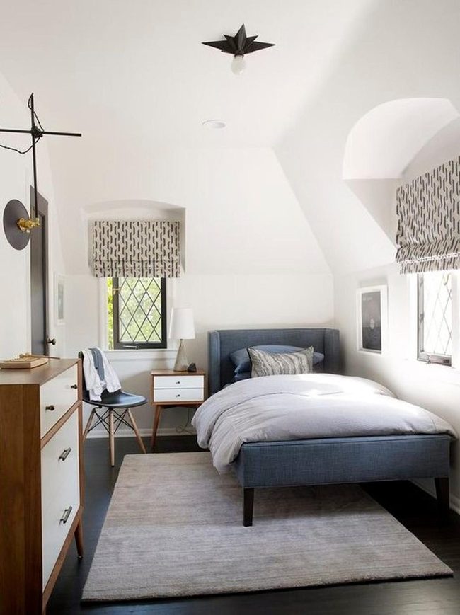 Deep Blue Bedroom Elegance