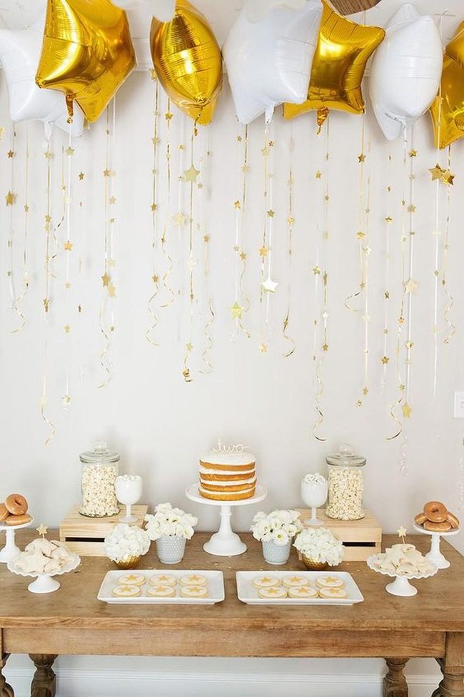 Golden Stars, White Elegance